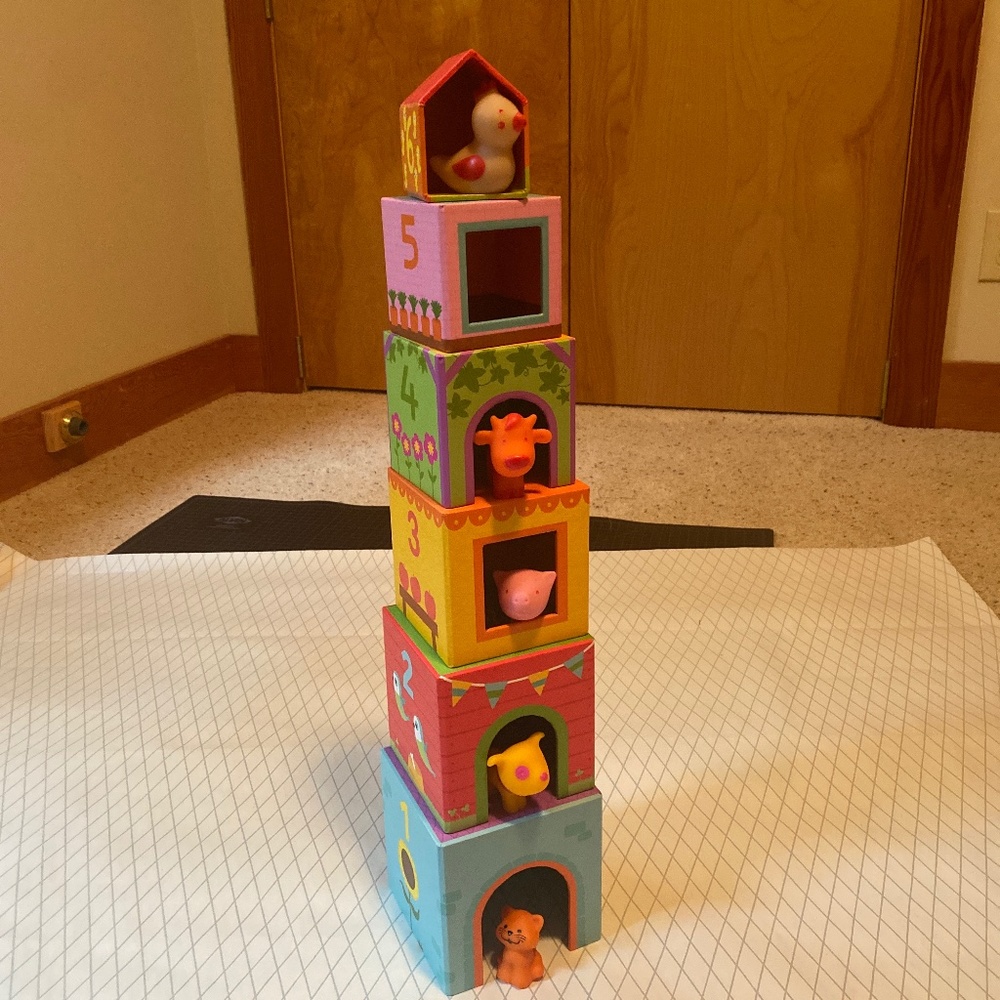Djeco topanifarm stacking game